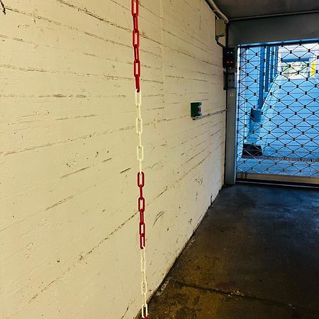 Ladenwohnung In Kreuzberg Mit Parkplatz In Einer Tiefgarage Берлин Экстерьер фото