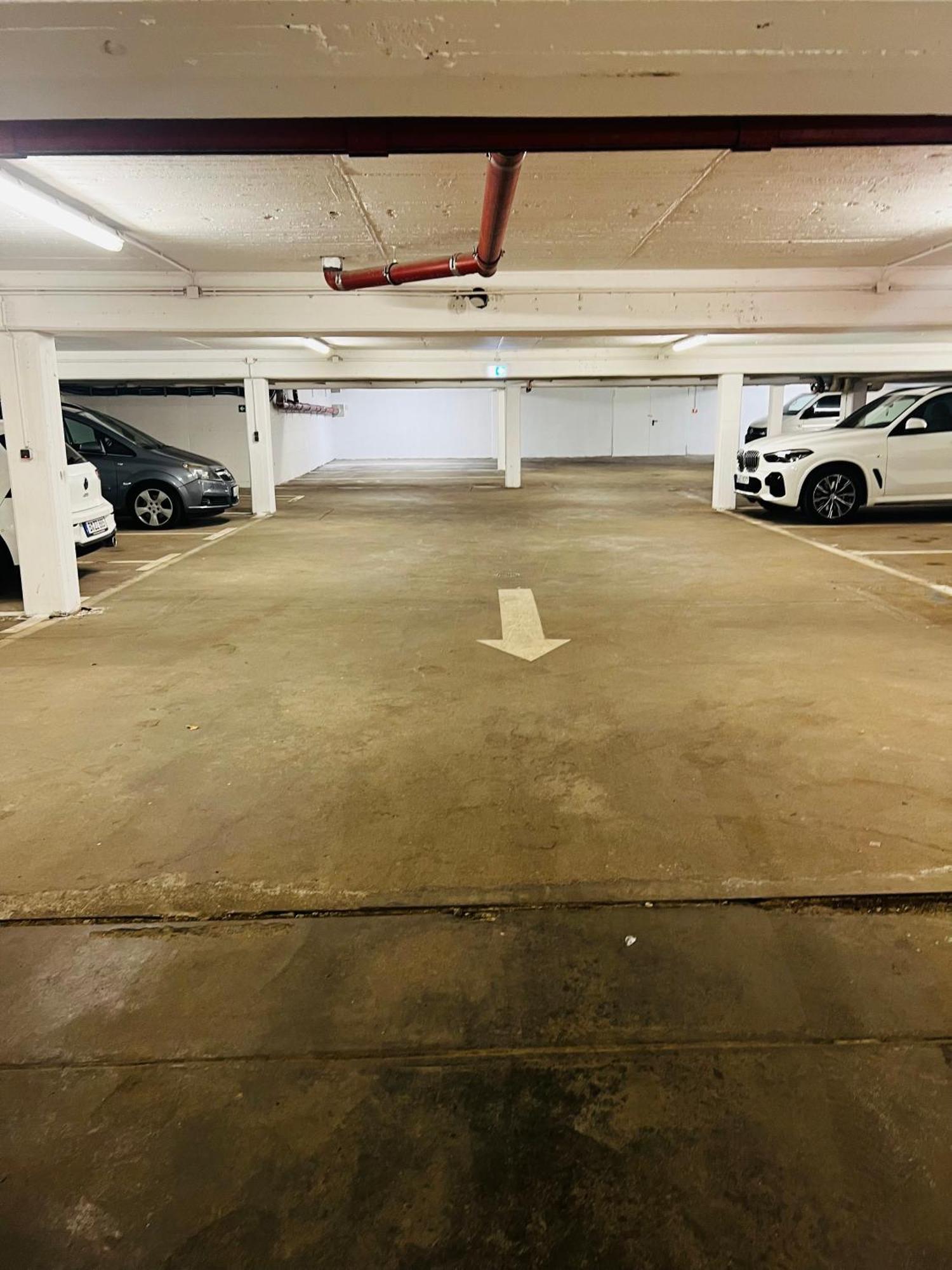 Ladenwohnung In Kreuzberg Mit Parkplatz In Einer Tiefgarage Берлин Экстерьер фото